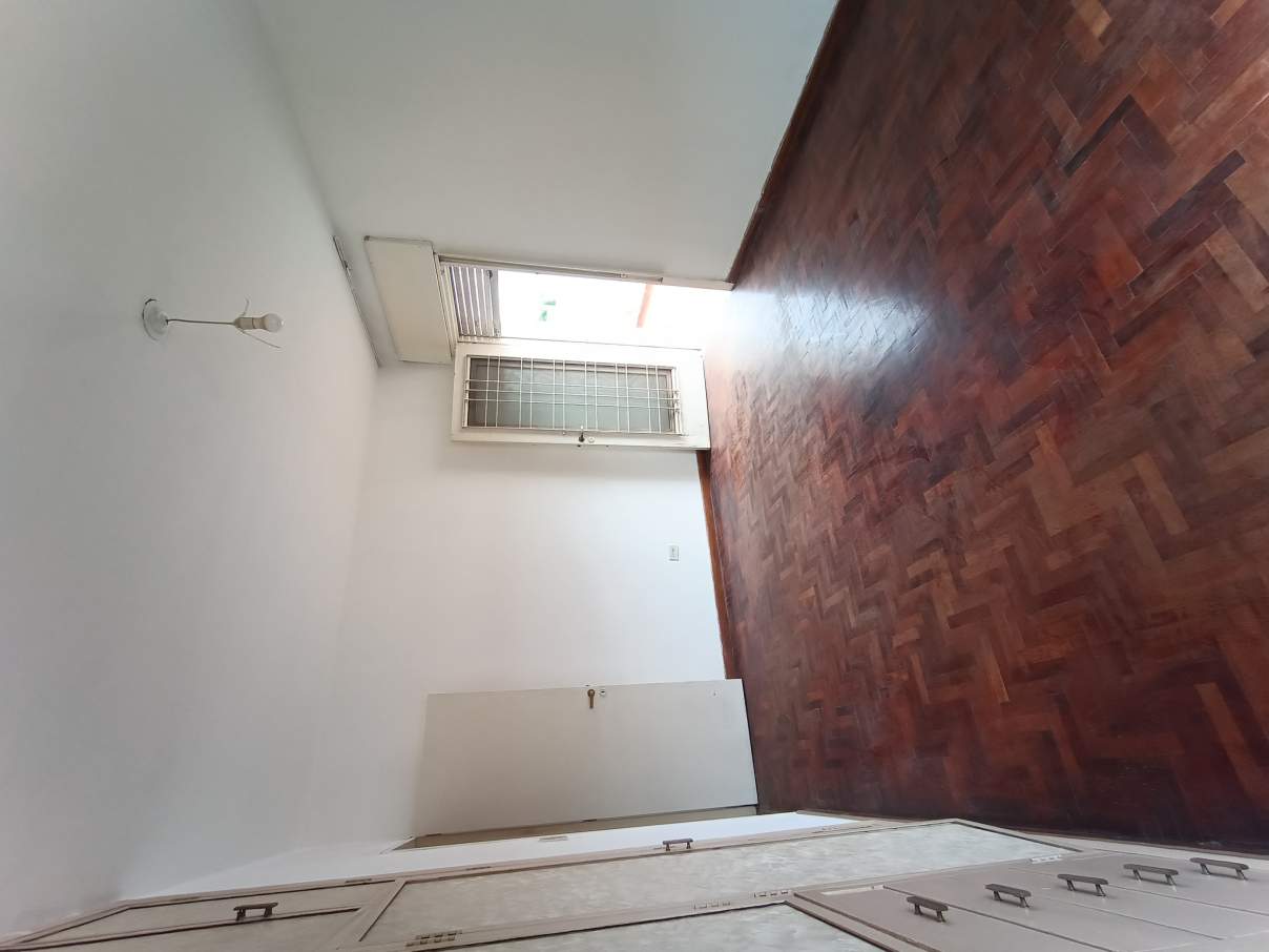 Maipú 2da  4 dormitorios  2 baños  Cochera