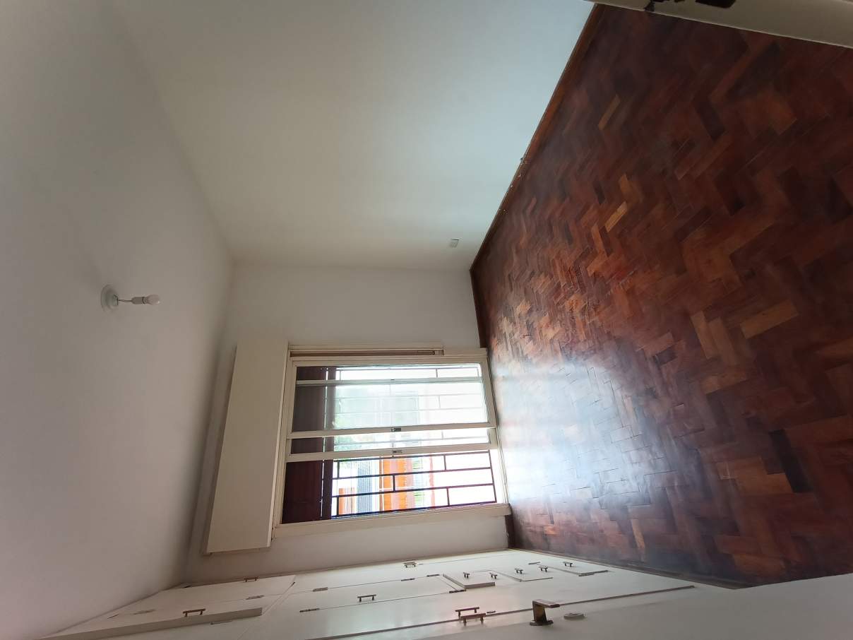 Maipú 2da  4 dormitorios  2 baños  Cochera