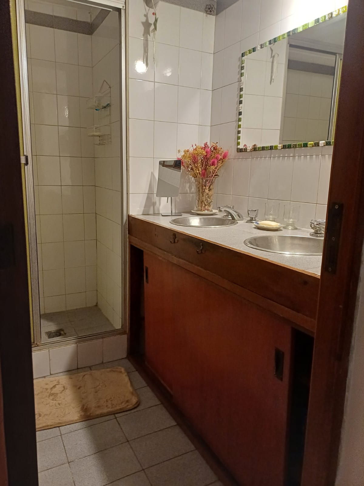 CASA EN VENTA - 4 DORMITORIOS - BARRIO SAN RAFAEL