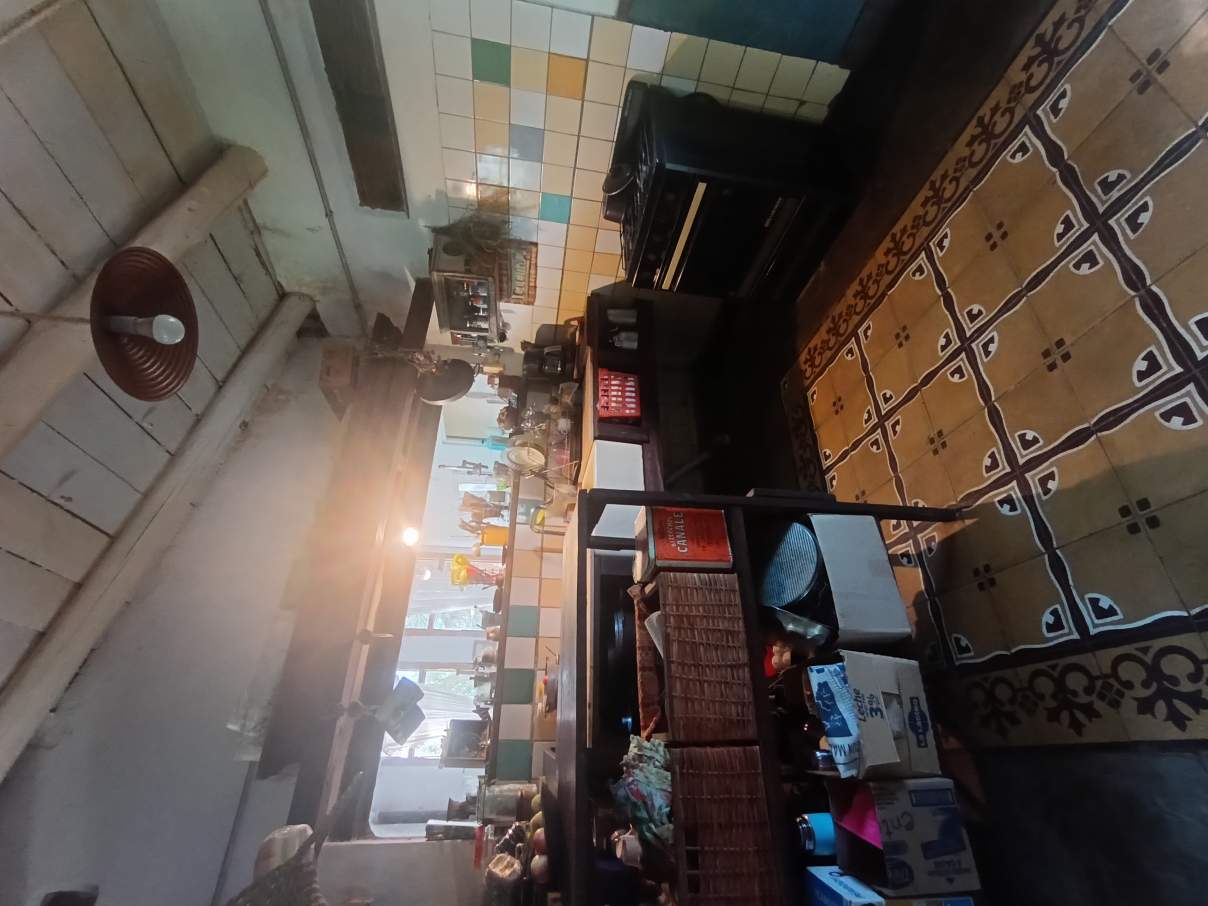 Casa con encanto nativo - Construcción exclusiva con materiales de demolición y autóctonos!