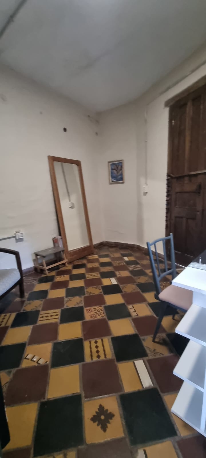 Casa con encanto nativo - Construcción exclusiva con materiales de demolición y autóctonos!