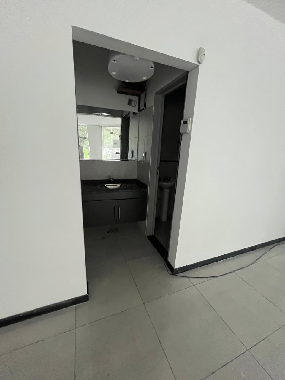 EN ALQUILER LOCAL COMERCIAL EN ESQUINA  NUEVA CÓRDOBA