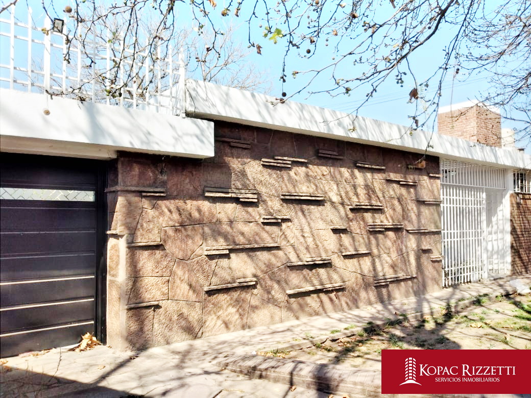 ARGELLO ( ASTON 6442) con Renta hasta 31.08.25 - VENTA CASA 3 DORMITORIOS.