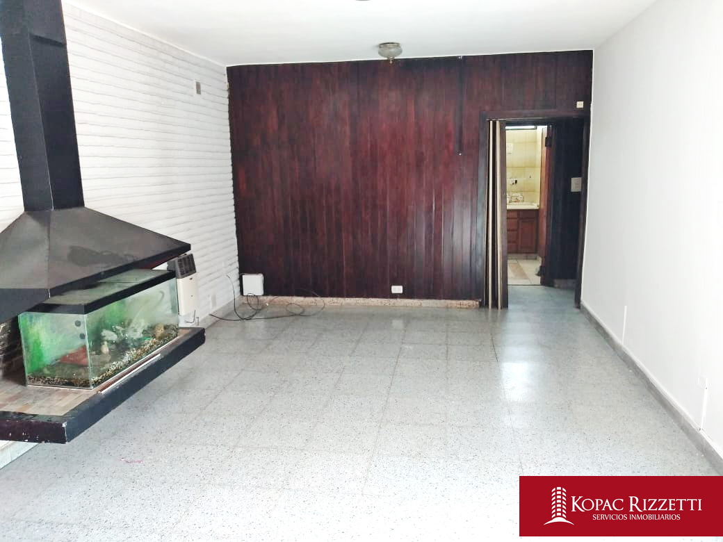 ARGELLO ( ASTON 6442) con Renta hasta 31.08.25 - VENTA CASA 3 DORMITORIOS.