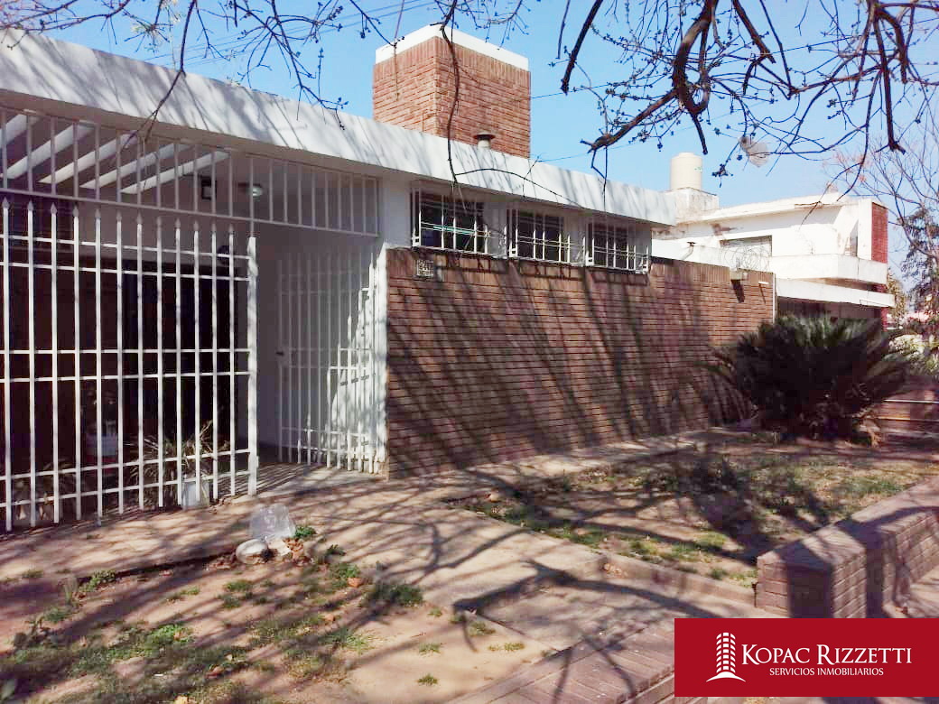 ARGELLO ( ASTON 6442) con Renta hasta 31.08.25 - VENTA CASA 3 DORMITORIOS.