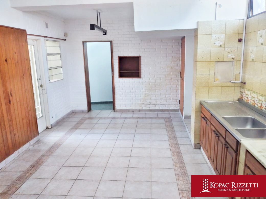 ARGELLO ( ASTON 6442) con Renta hasta 31.08.25 - VENTA CASA 3 DORMITORIOS.