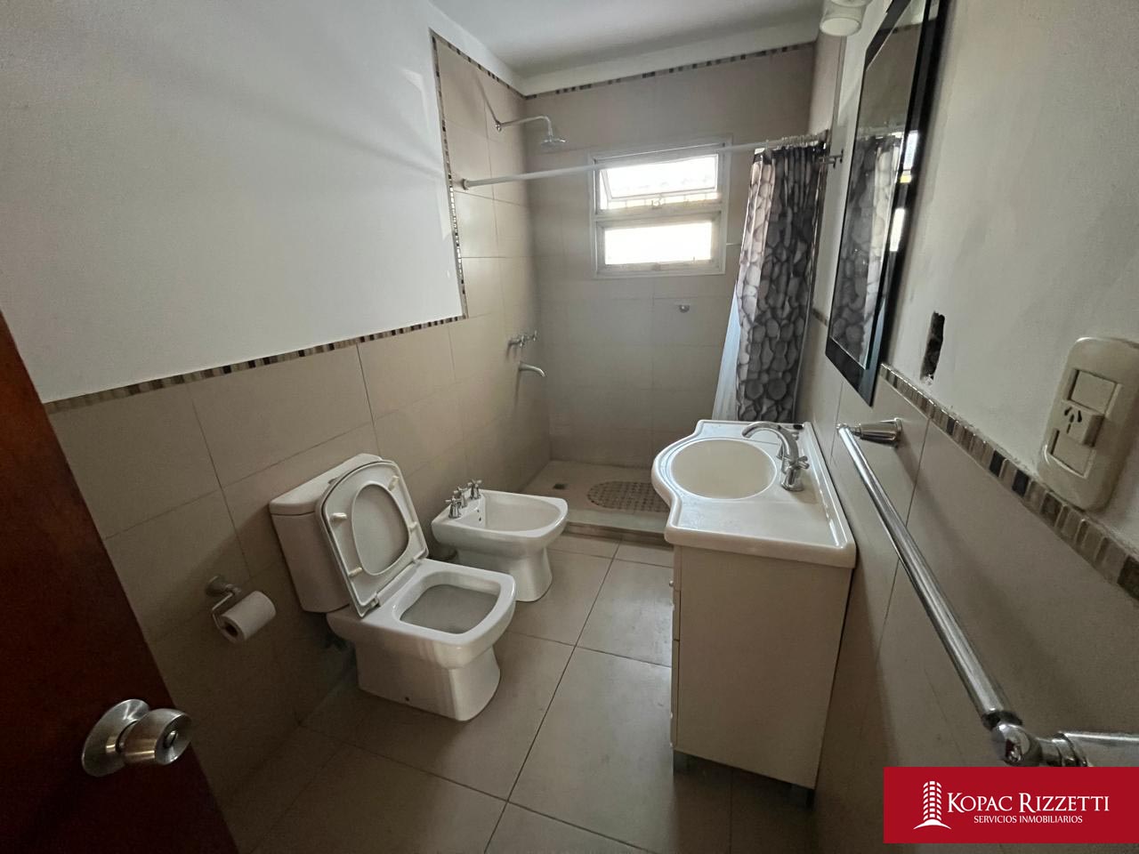 ARGUELLO (JUAN NEPPER 6651) - VENTA CASA 3 DORMITORIOS