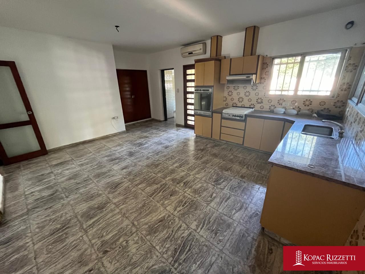 ARGUELLO (JUAN NEPPER 6651) - VENTA CASA 3 DORMITORIOS