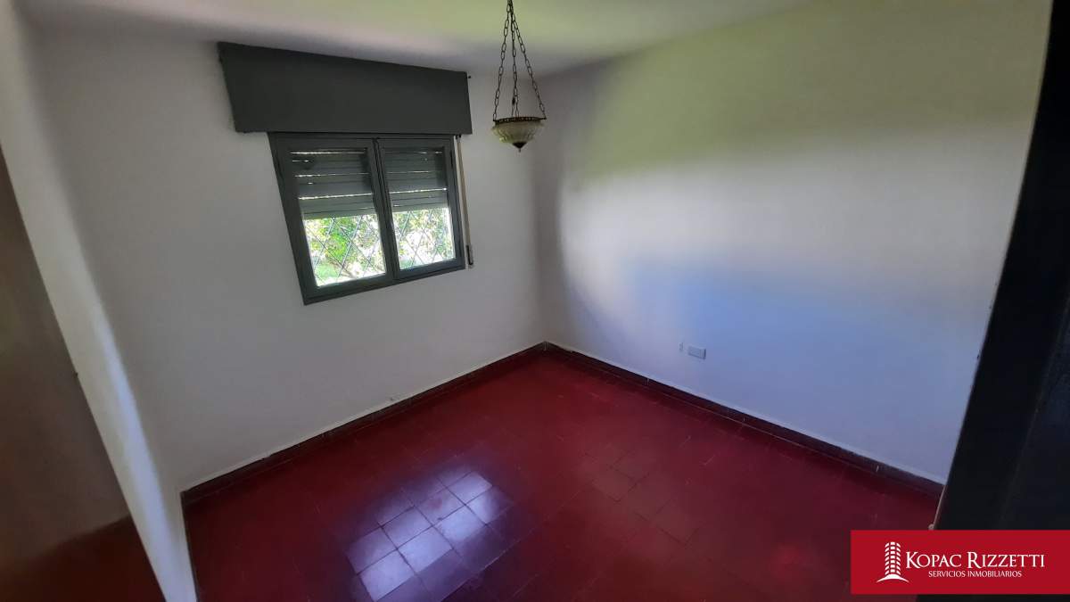 ALEJANDRO CENTENO (LOS CONDORES 4681) - ALQUILER CASA 3 DORMITORIOS