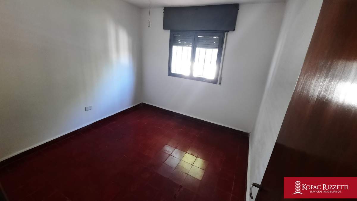 ALEJANDRO CENTENO (LOS CONDORES 4681) - ALQUILER CASA 3 DORMITORIOS