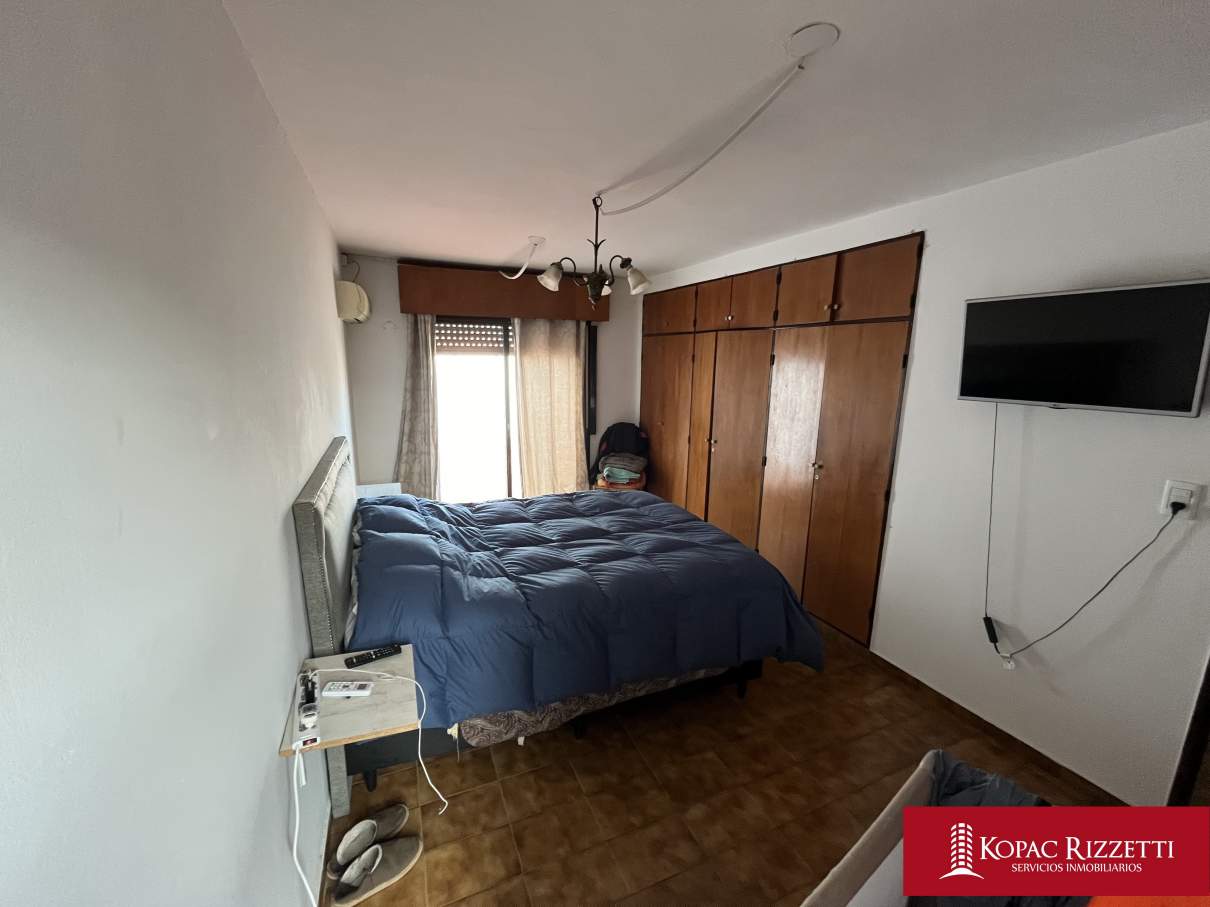 GRANJA DE FUNES (JUAN MANUEL GARZÓN 6062) - VENTA CASA DE 3 DORMITORIOS.