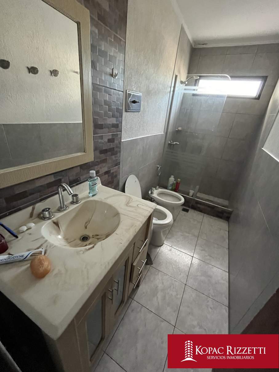 GRANJA DE FUNES (JUAN MANUEL GARZÓN 6062) - VENTA CASA DE 3 DORMITORIOS.