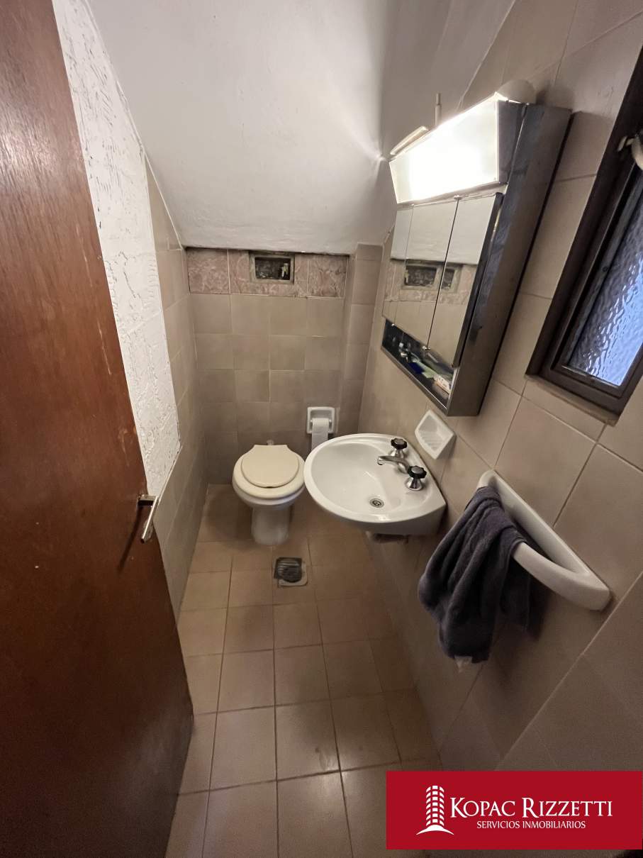 GRANJA DE FUNES (JUAN MANUEL GARZÓN 6062) - VENTA CASA DE 3 DORMITORIOS.