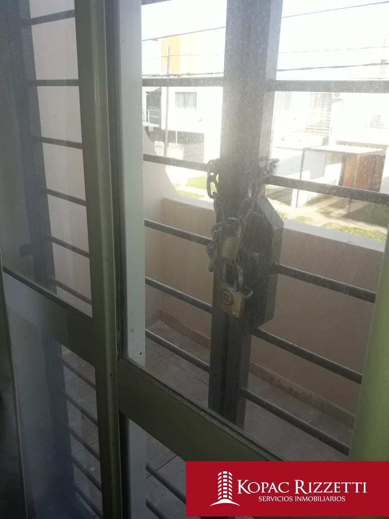 POETA LUGONES (MOLINA 2800) - VENTA CASA 3 DORMITORIOS