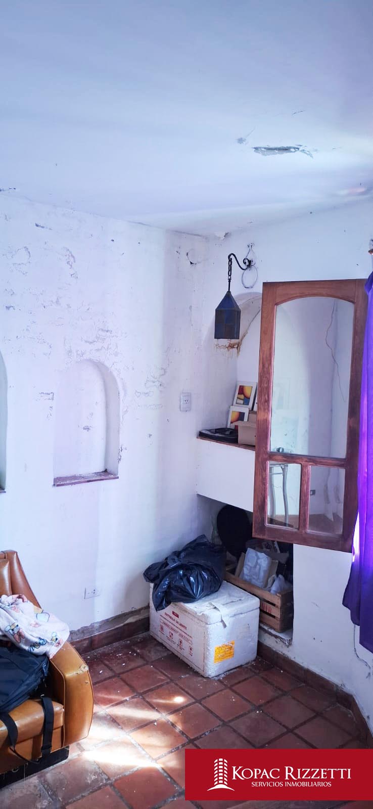 POETA LUGONES (RAUL CASARIEGO 4122) - VENTA CASA 3 DORMITORIOS CON DEPARTAMENTO DE 1 DORMITORIO