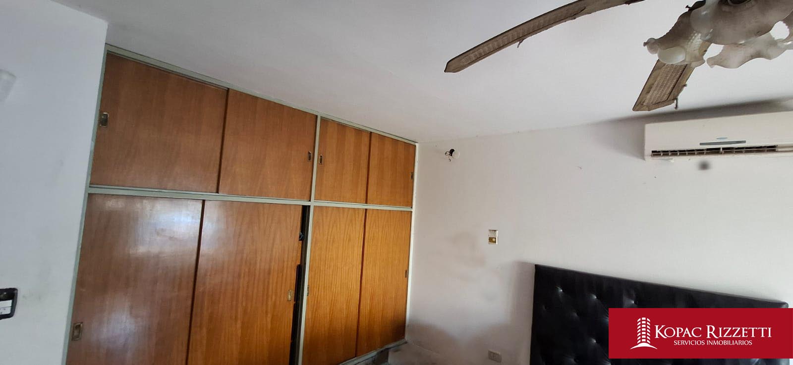 POETA LUGONES (RAUL CASARIEGO 4122) - VENTA CASA 3 DORMITORIOS CON DEPARTAMENTO DE 1 DORMITORIO