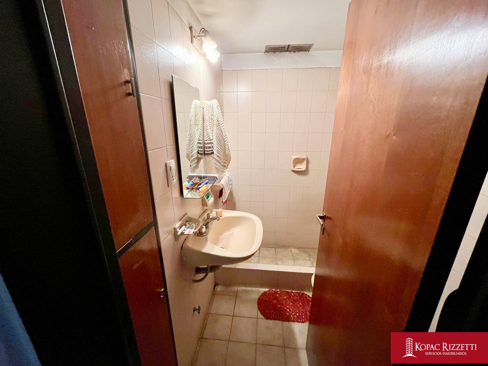 CASA DE CATEGORIA SOBRE AV. SANTA FE - 3 PLANTAS