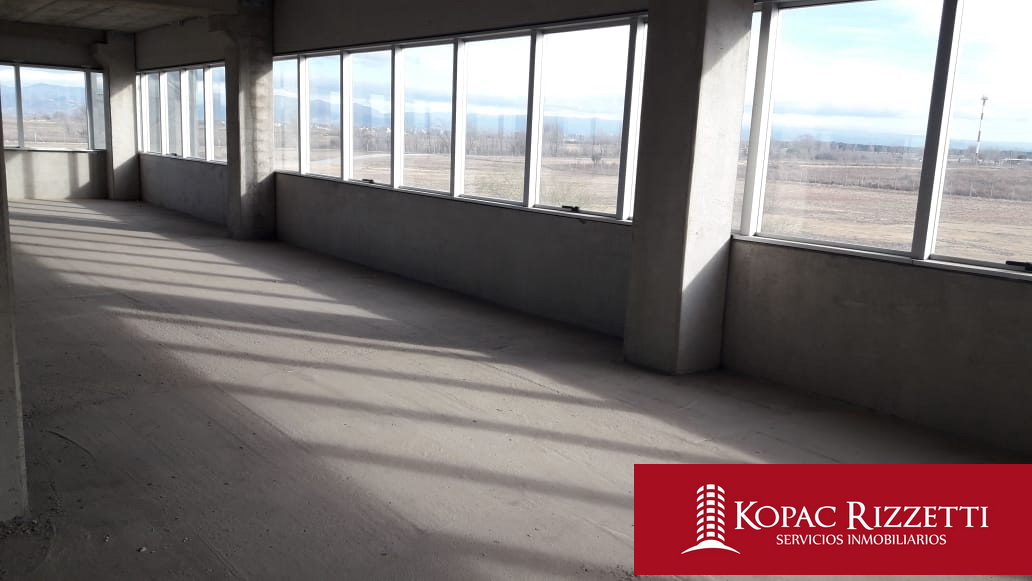 PARQUE EMPRESARIAL AEROPUERTO - ALQUILER OFICINAS 350M2