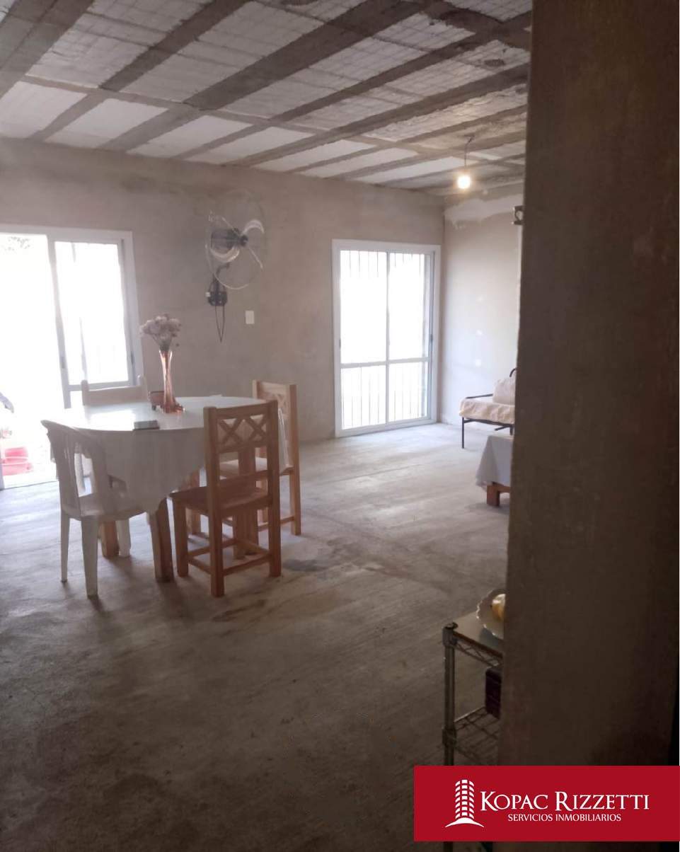 JARDIN HORIZONTE SUR (CALLE PUBLICA 6 ESQ CALLE PUBLICA D) - VENTA CASA 3 DORMITORIOS