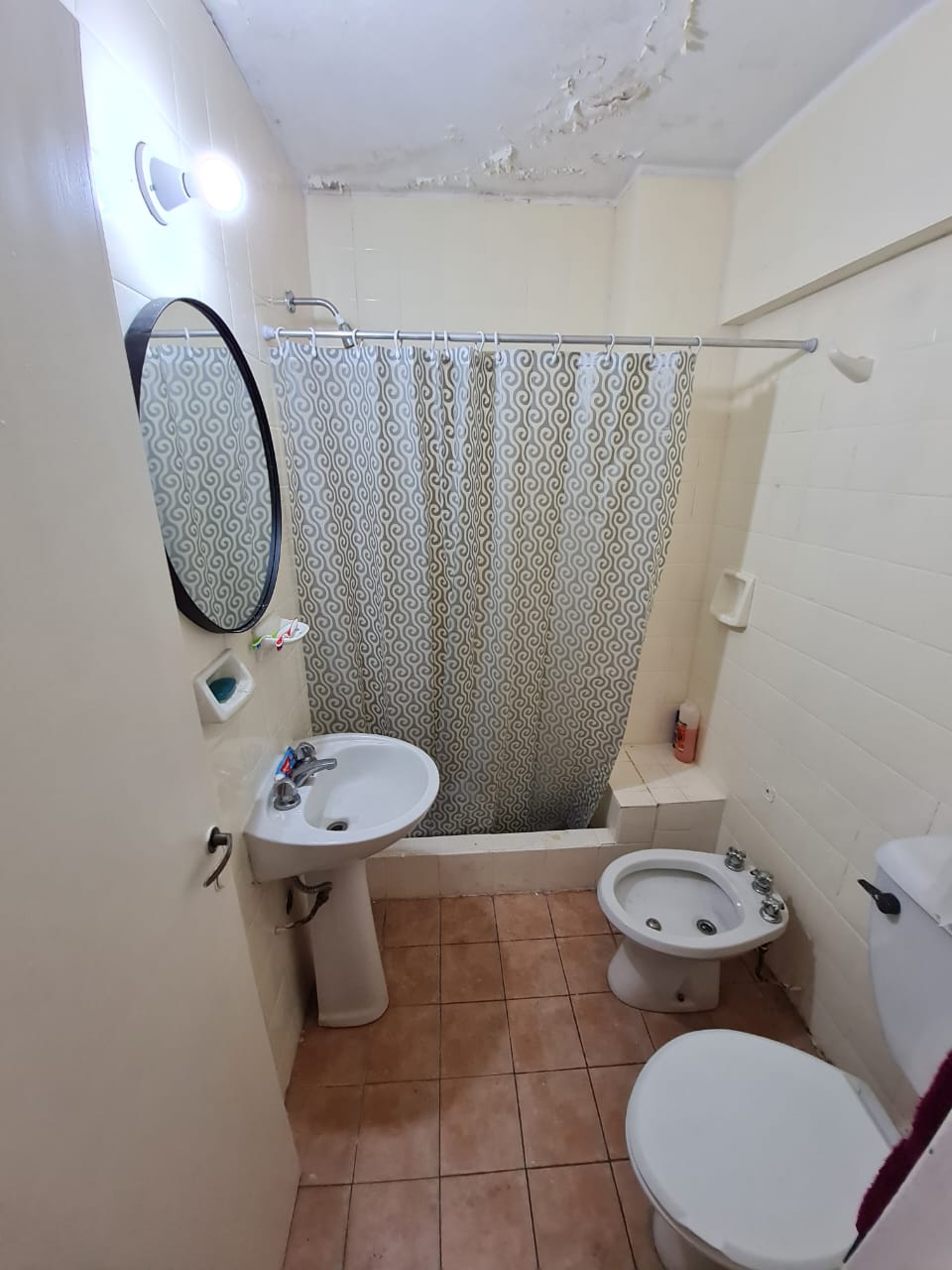 EXCELENTE OPORTUNIDAD DE INVERSION 2 D. EN DESTACADA ZONA DE NUEVA CÓRDOBA!!!