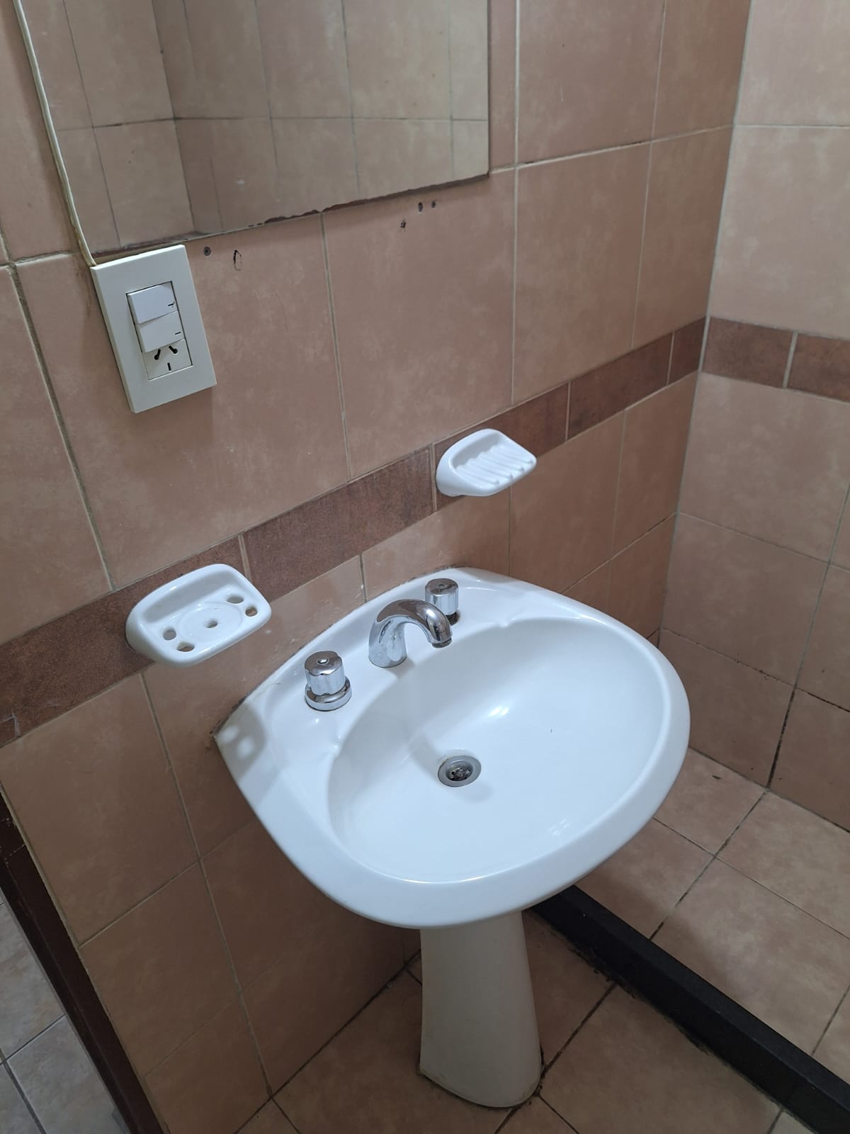 Departamento. 2 dormitorios. Balcón. B Alta Córdoba.