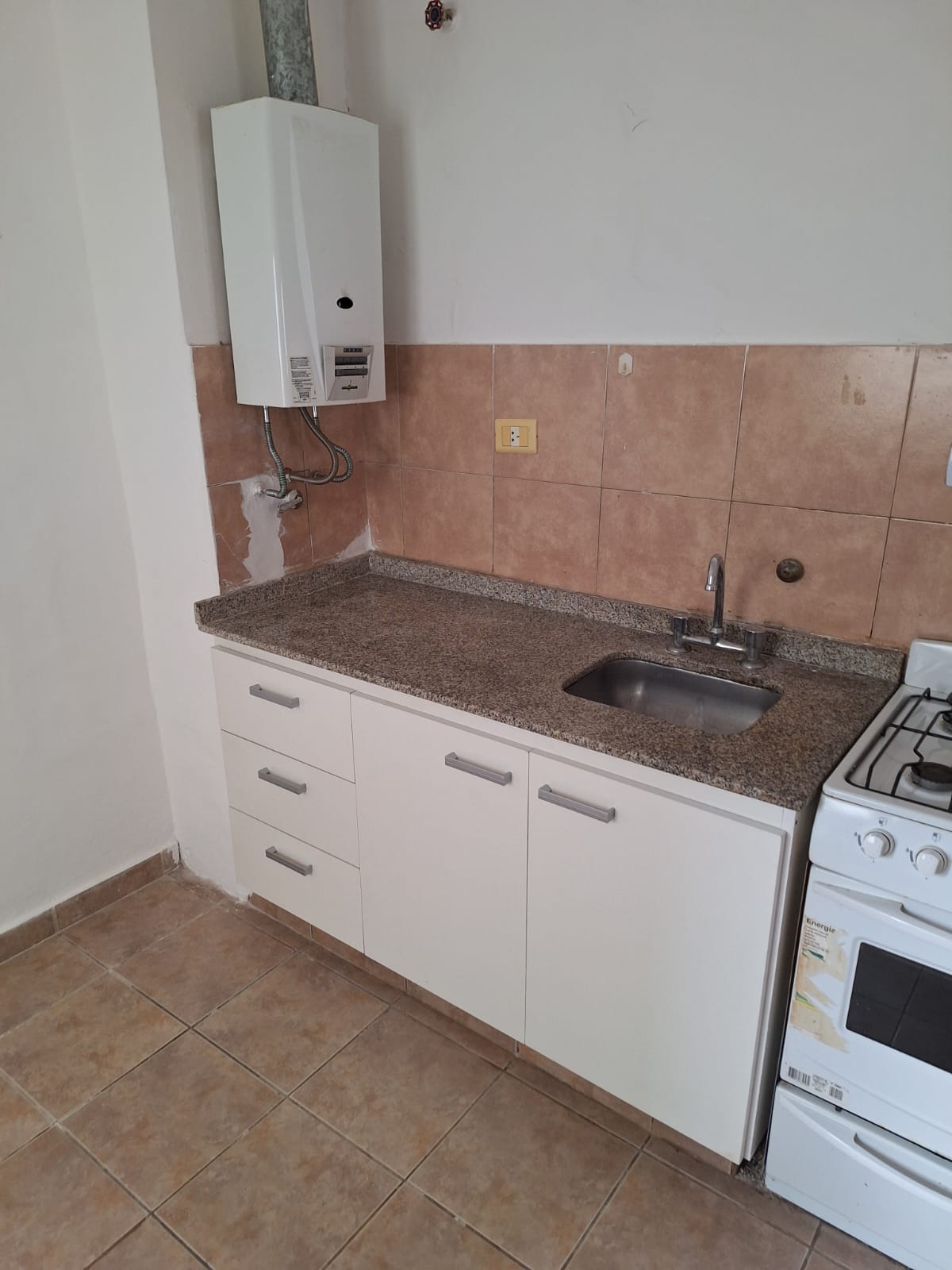 Departamento. 2 dormitorios. Balcón. B Alta Córdoba.