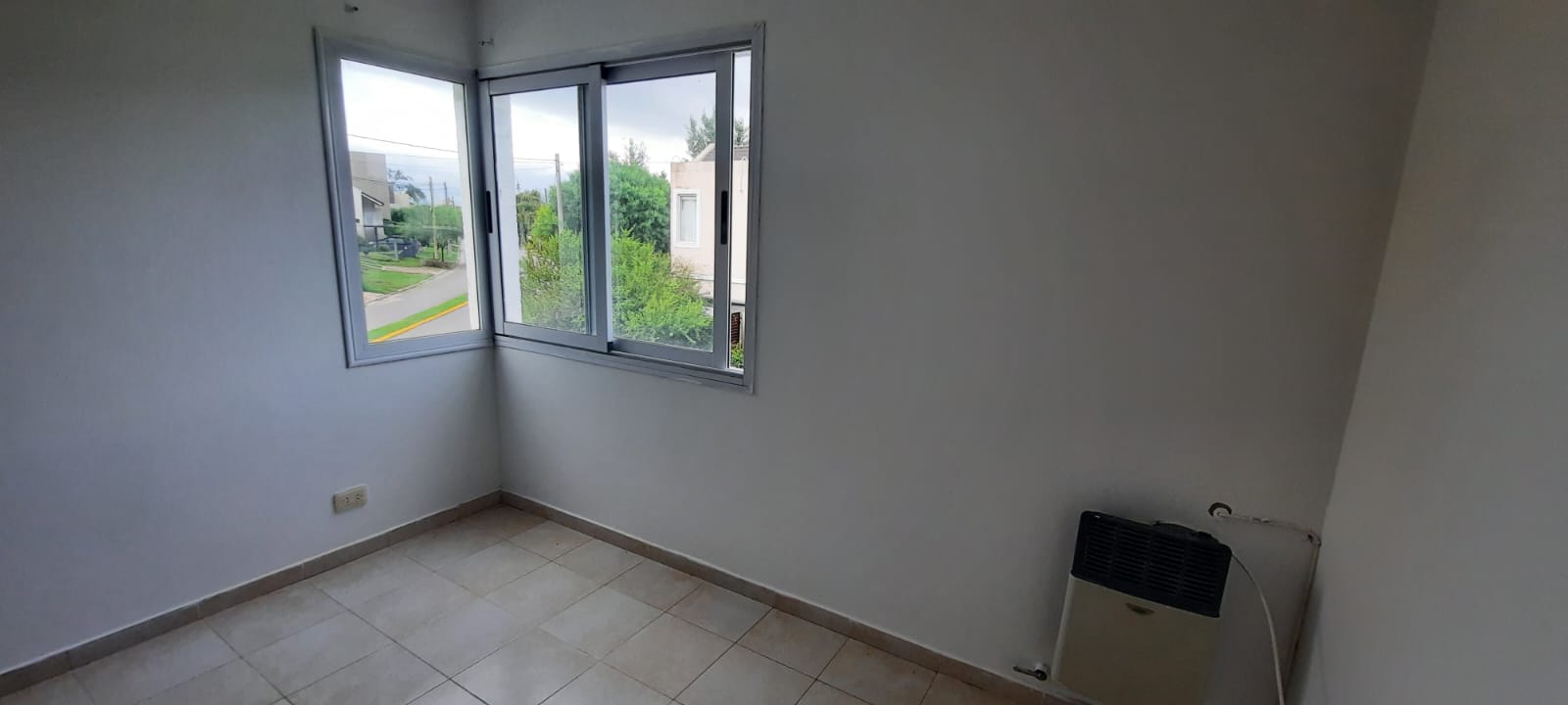 Casa - Tres dormitorios - La Estanzuela I (La Calera)