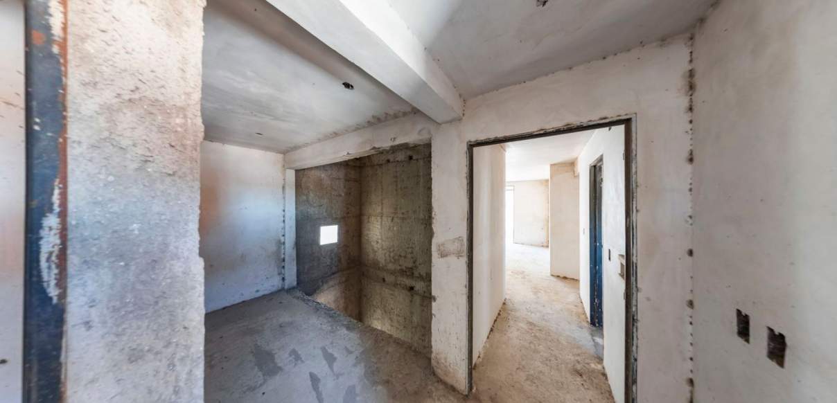 Se vende edificio en construcción. 13 pisos. 60% avance obra. B Nueva Córdoba