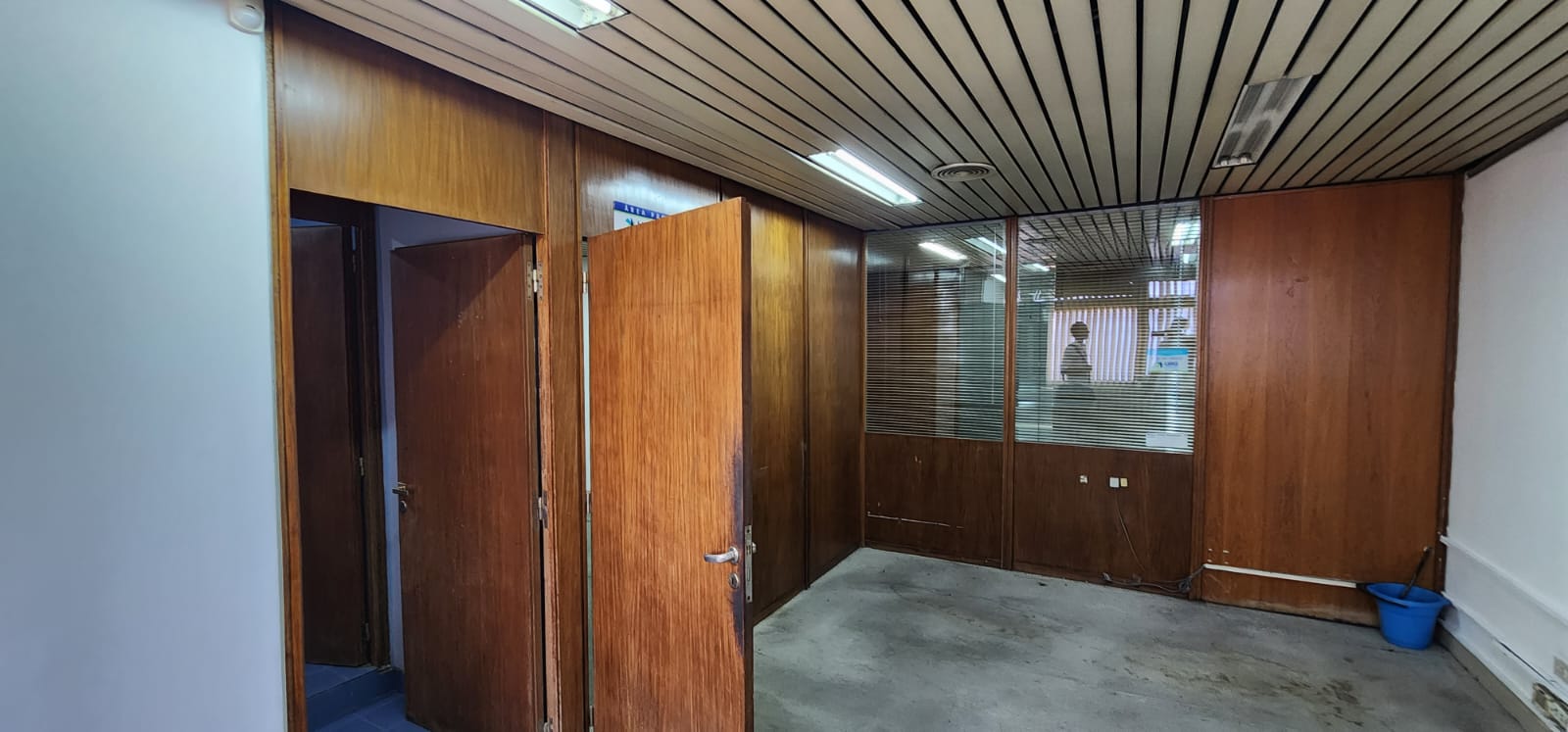 oficina centro cordoba 122m2 sobre 9 de julio