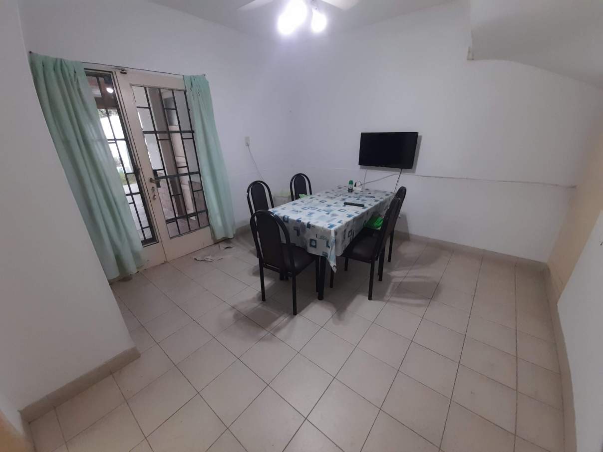 SALVATIERRA VENDE - BARRIO JUNIORS - 3 DORM- PATIOPISICINA - MEJOR UBICACION