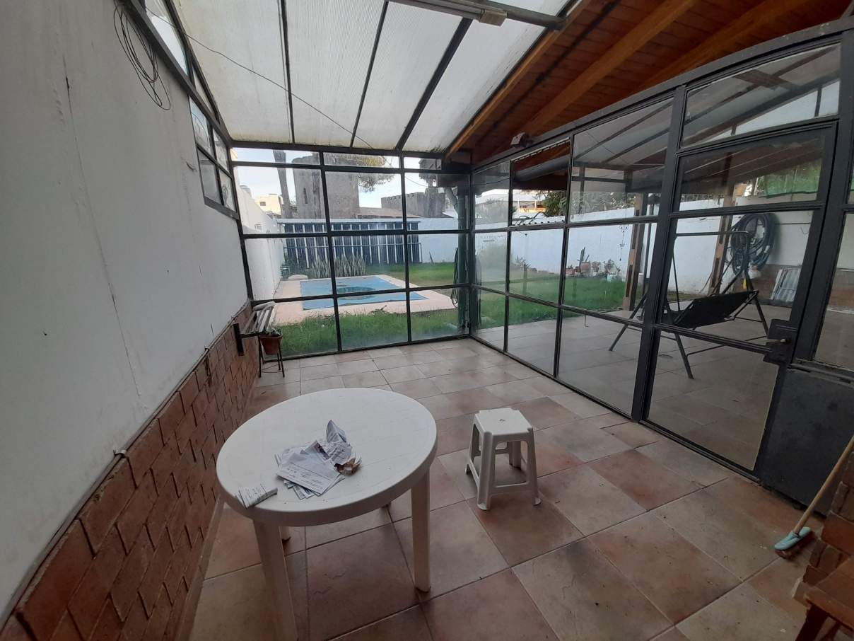 SALVATIERRA VENDE - BARRIO JUNIORS - 3 DORM- PATIOPISICINA - MEJOR UBICACION