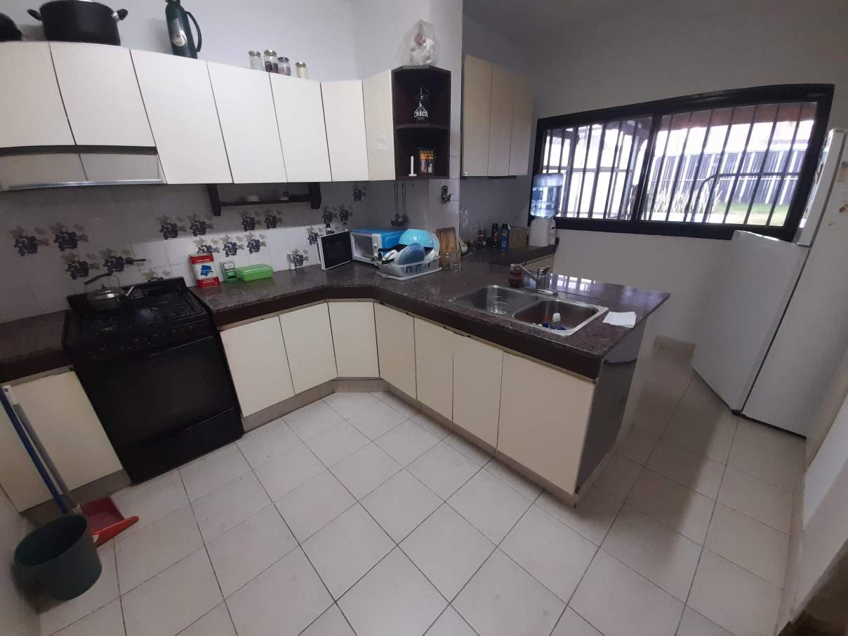 SALVATIERRA VENDE - BARRIO JUNIORS - 3 DORM- PATIOPISICINA - MEJOR UBICACION