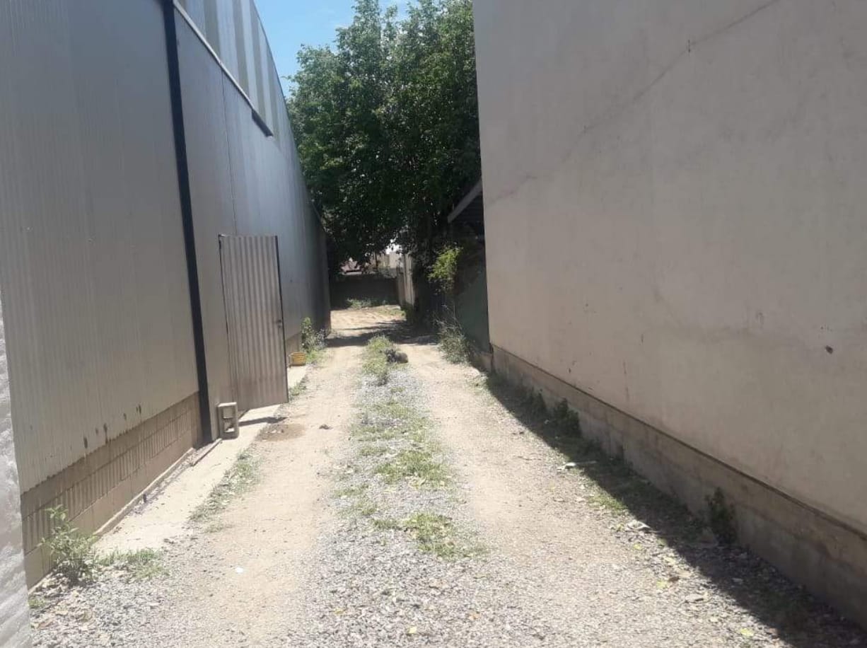 ALQUILO - GALPON - BV LOS ALEMANES