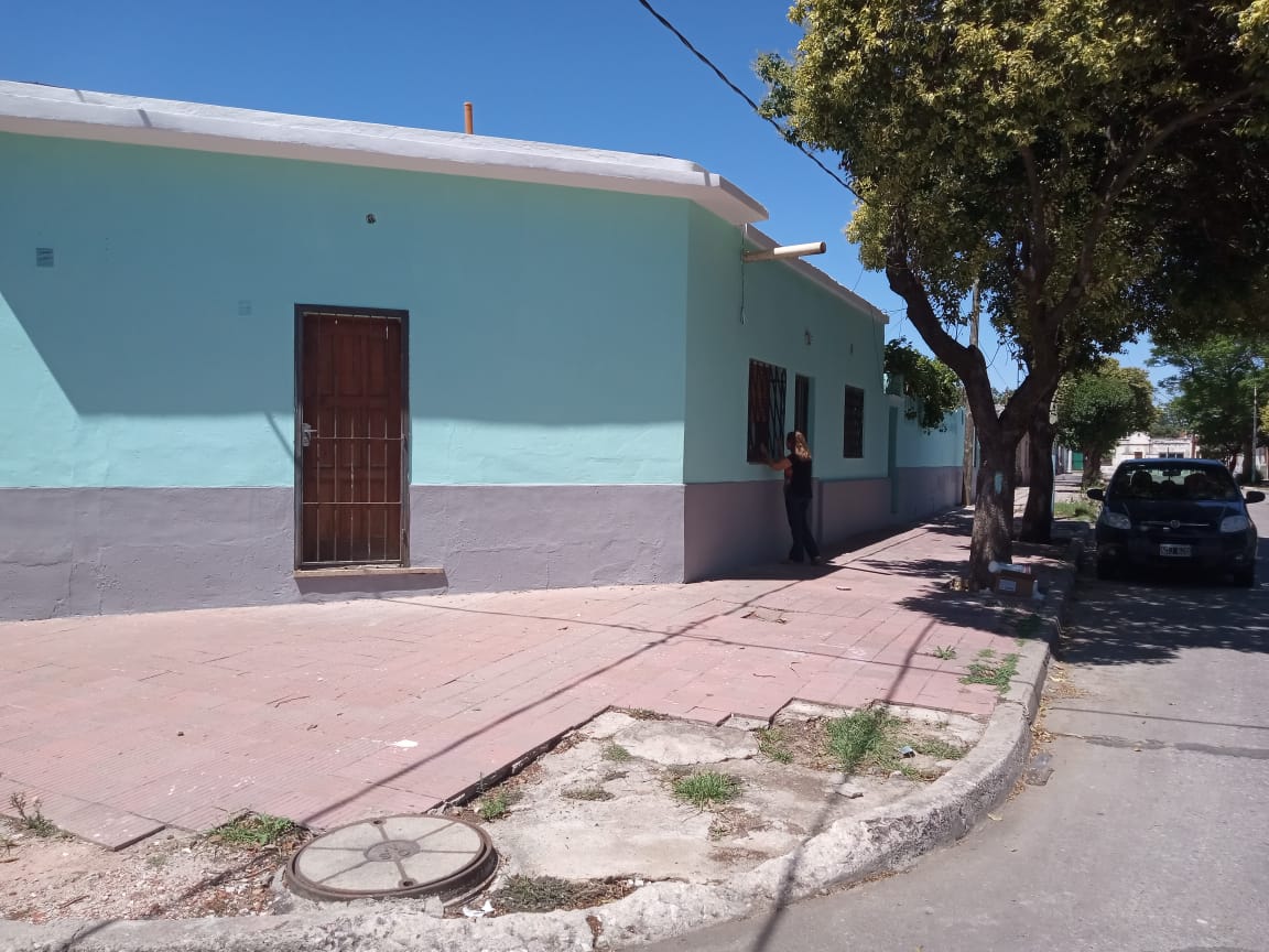 APTTO VENDO CASA B COLON