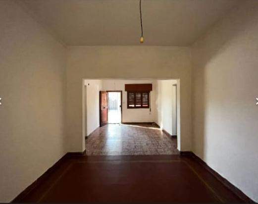 APTTO VENDO CASA B COLON