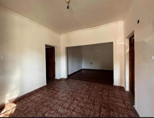 APTTO VENDO CASA B COLON