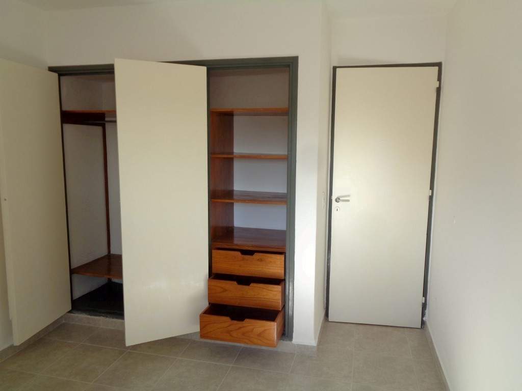 Villa Carlos Paz - Piso Externo de 2 Dormitorios, Amplio y Luminoso con Excelente Vista, Cocina Separada y Patio con Asador