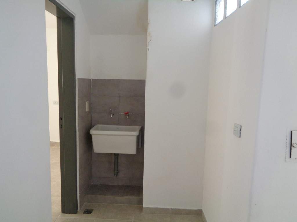 Villa Carlos Paz - Piso Externo de 2 Dormitorios, Amplio y Luminoso con Excelente Vista, Cocina Separada y Patio con Asador