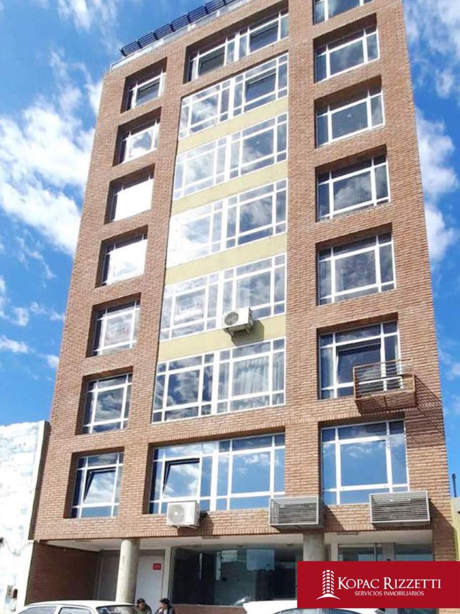 ALBERDI (HUMBERTO PRIMO 900) - ALQUILER OFICINA 42 M2.
