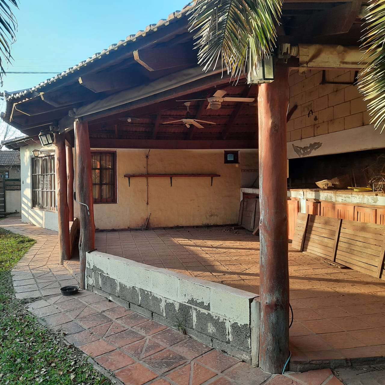 CABAÑAS EN VENTA, CON ESCRITURA Y GAS NATURAL! SOBRE AV. LOS PESCADORES.