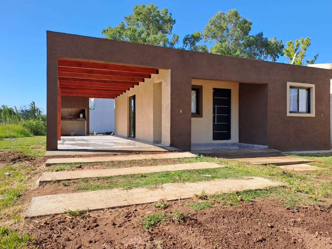 VILA DEL DIQUE - CASA DE 2 DORM. A ESTRENAR!!!