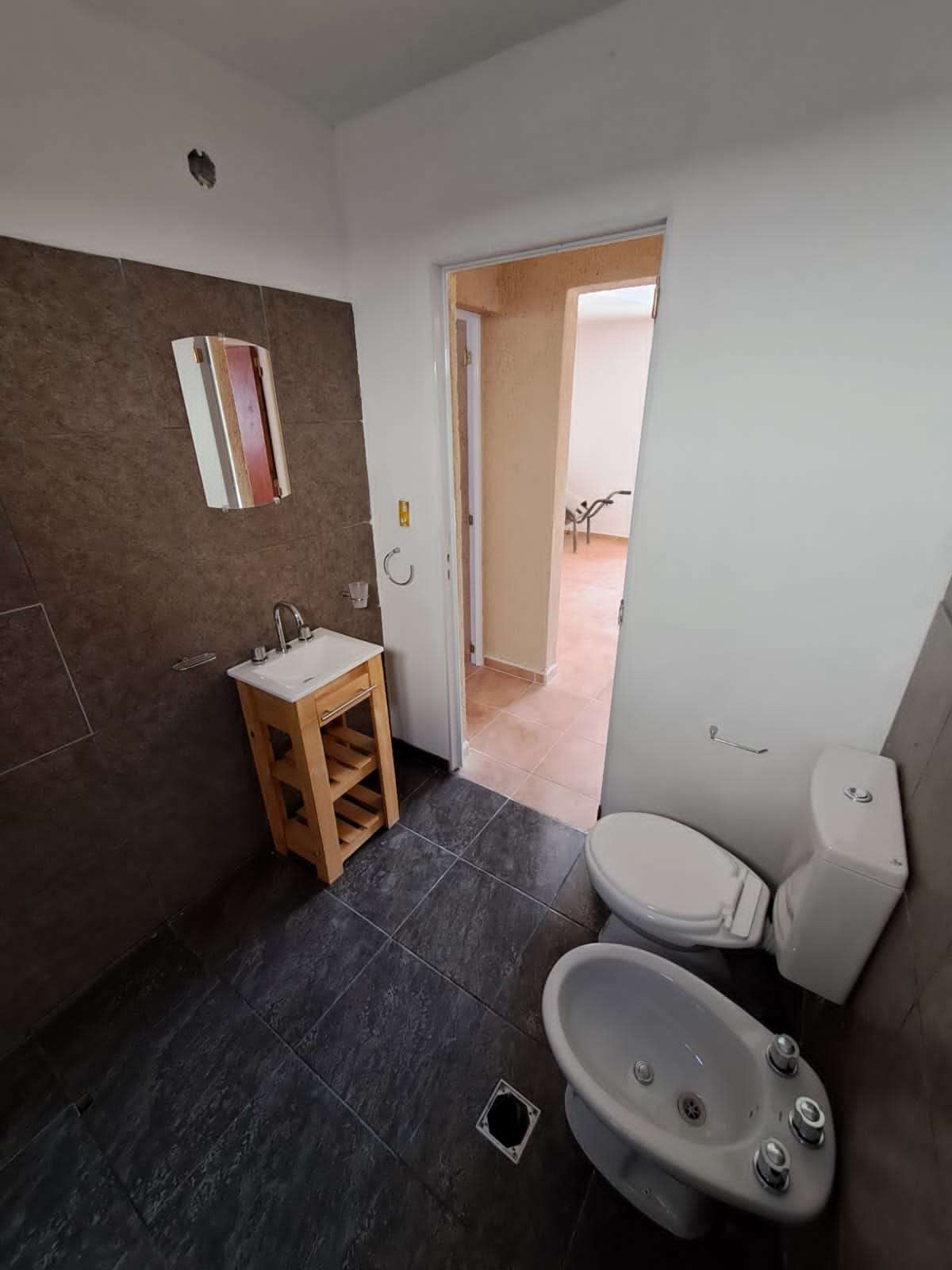 VILA DEL DIQUE - CASA DE 2 DORM. A ESTRENAR!!!