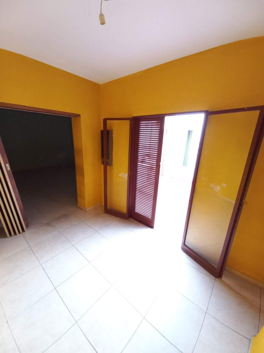 ALQUILER CASA 3 DORMITORIOS BARRIO CENTRO CON PATIO Y TERRAZA