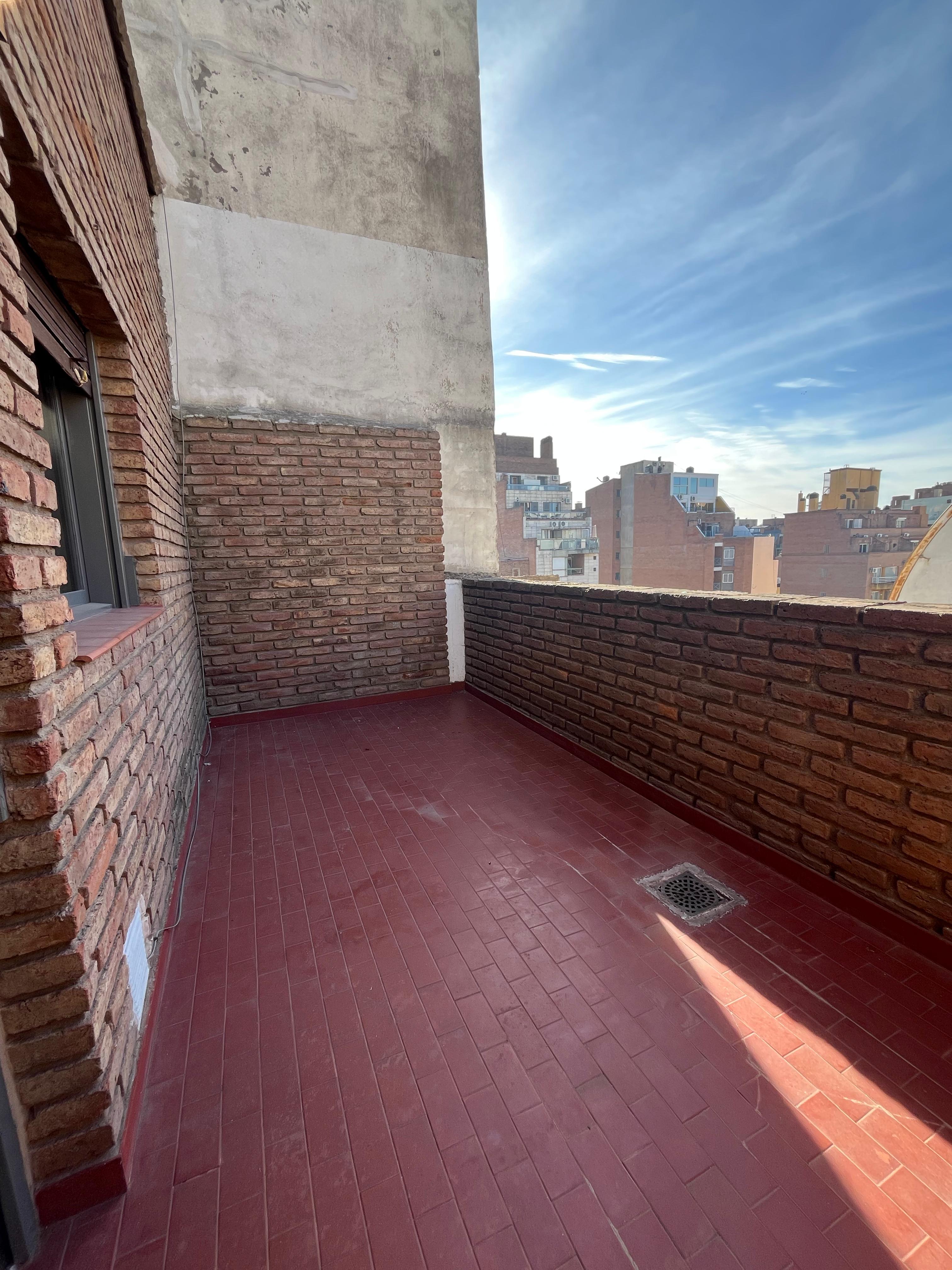 VENDO NUEVA CÓRDOBA MONOAMBIENTE CHACABUCO 611 PISO 14TOTALMENTE RECICLADO Y CON TERRAZA OPORTUNIDAD