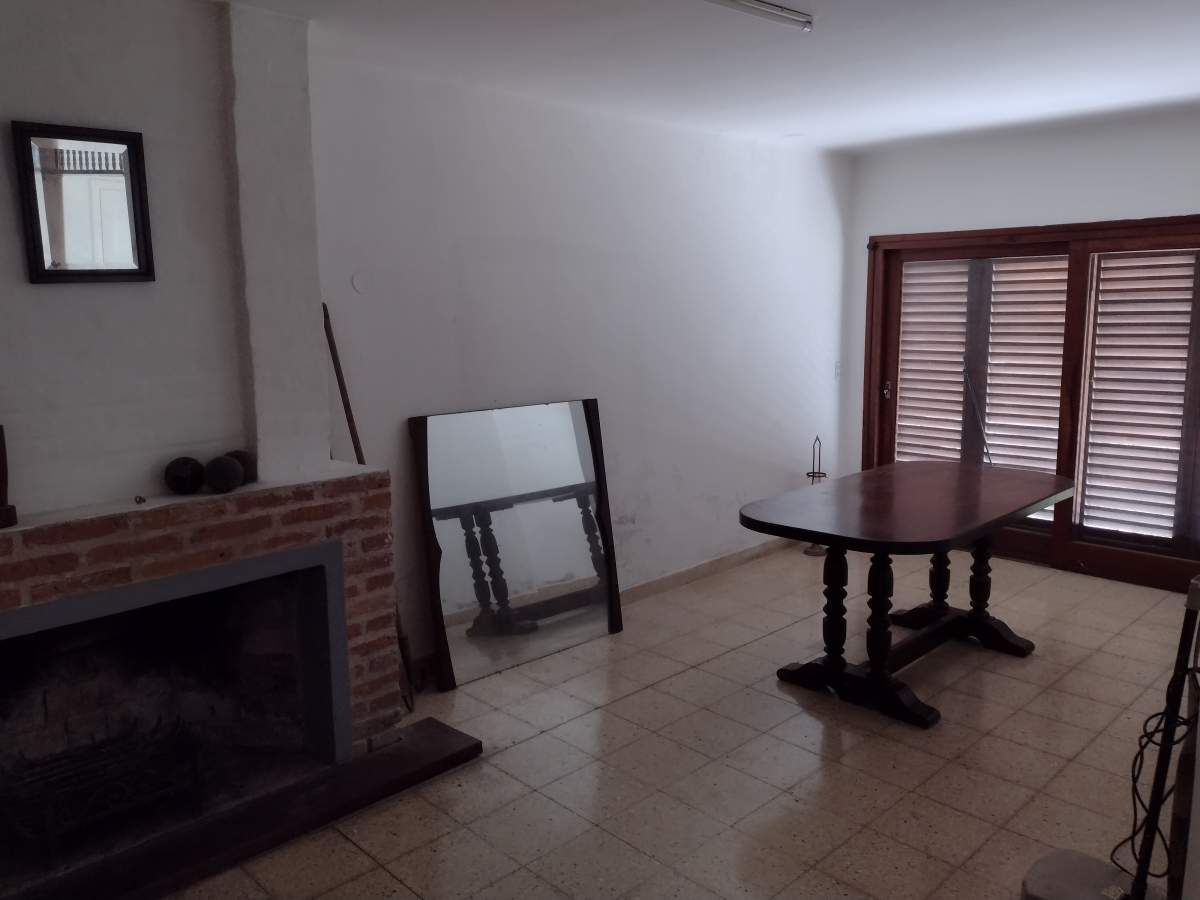 CASA EN VENTA PLENO CENTRO DE LA CUMBRE CON GAS NATURAL