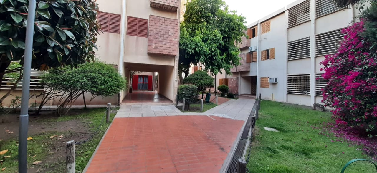 VENDO  DEPTO 2 DORMITORIOS B PUEYRREDON EN BUCHARDO 1700 -Complejo LAS ARAUCARIAS