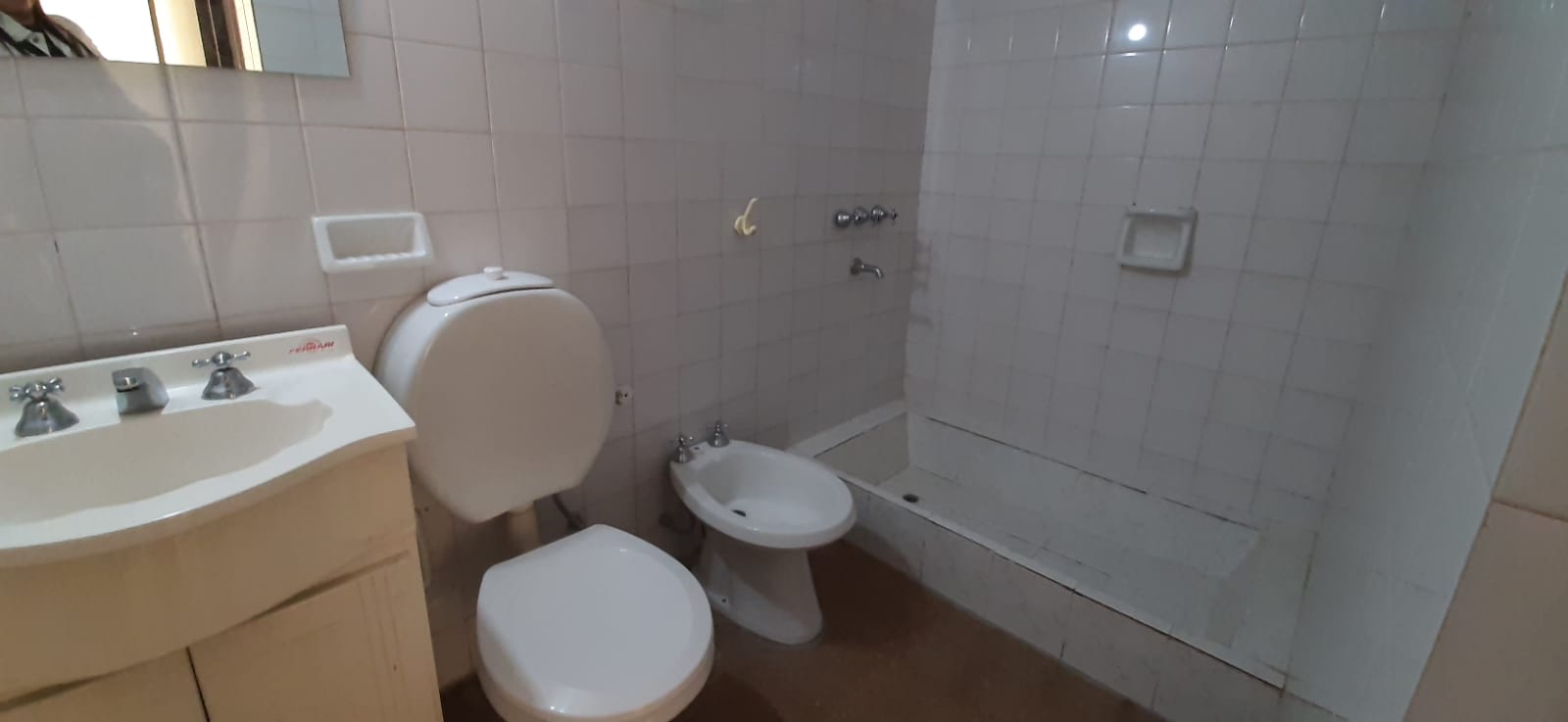 VENDO  DEPTO 2 DORMITORIOS B PUEYRREDON EN BUCHARDO 1700 -Complejo LAS ARAUCARIAS