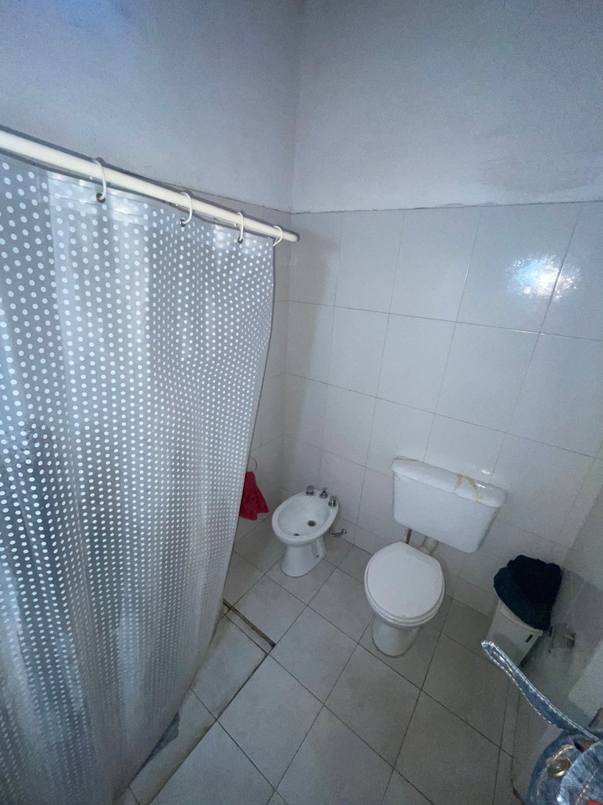 VENTA 2 CASAS- B Los Plátanos  (a 2 cuadras de Av. Maestro Vidal y Av. Fuerza Aérea Argentina)