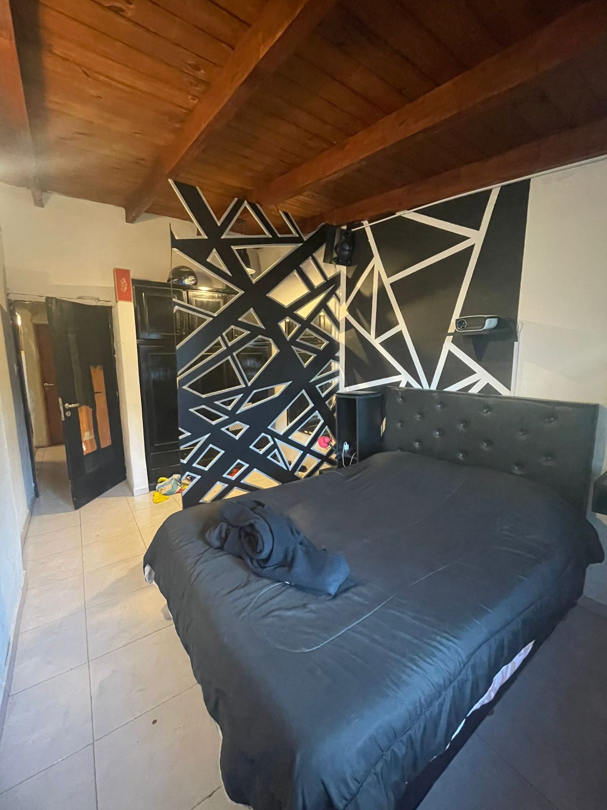 VENTA 2 CASAS- B Los Plátanos  (a 2 cuadras de Av. Maestro Vidal y Av. Fuerza Aérea Argentina)