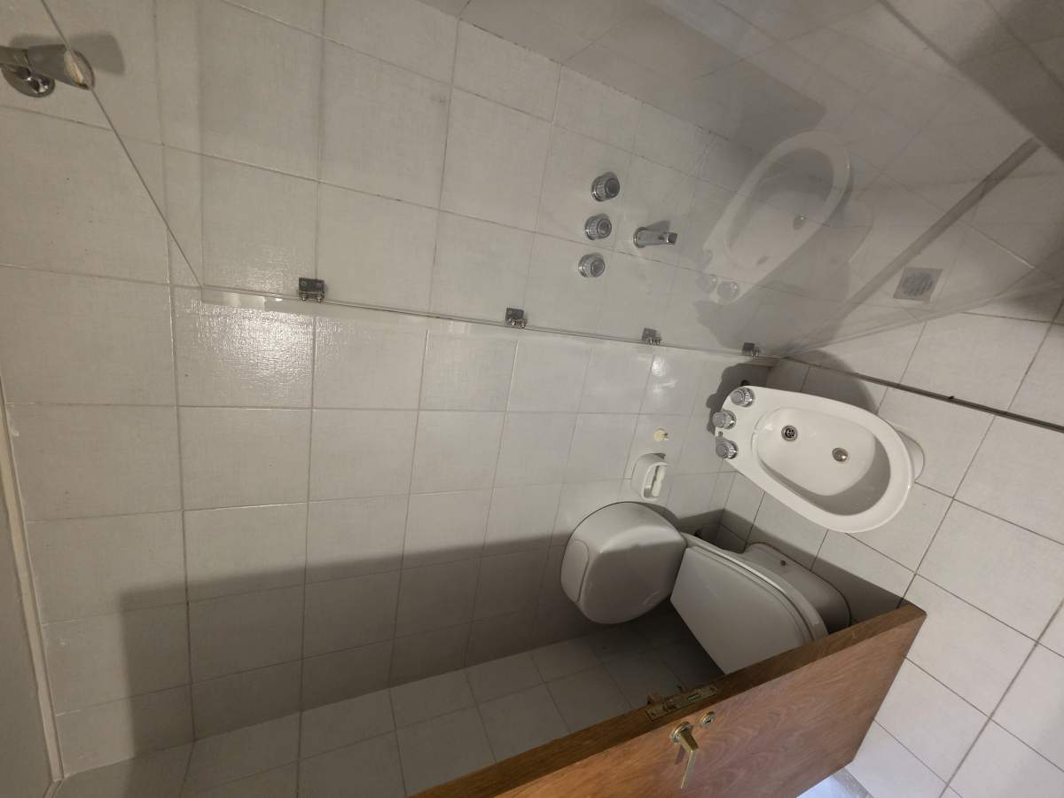 27 de Abril y Cañada! Alq. 2 Dor. 3 Baños, con Balcón Ext. - Córdoba.-